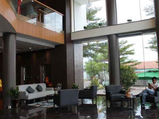 Фото Lake View Hotel