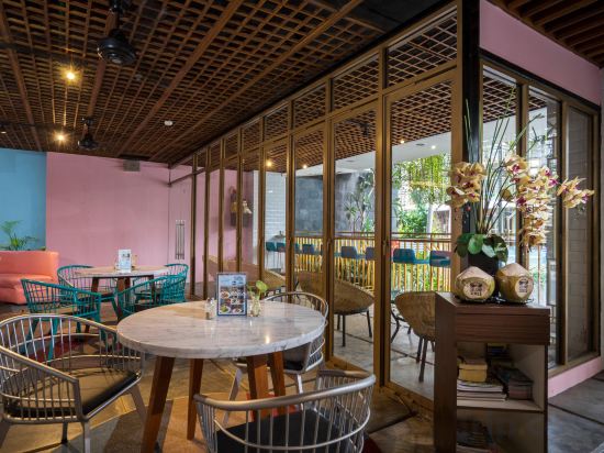 Фото Hotel Liberta Seminyak