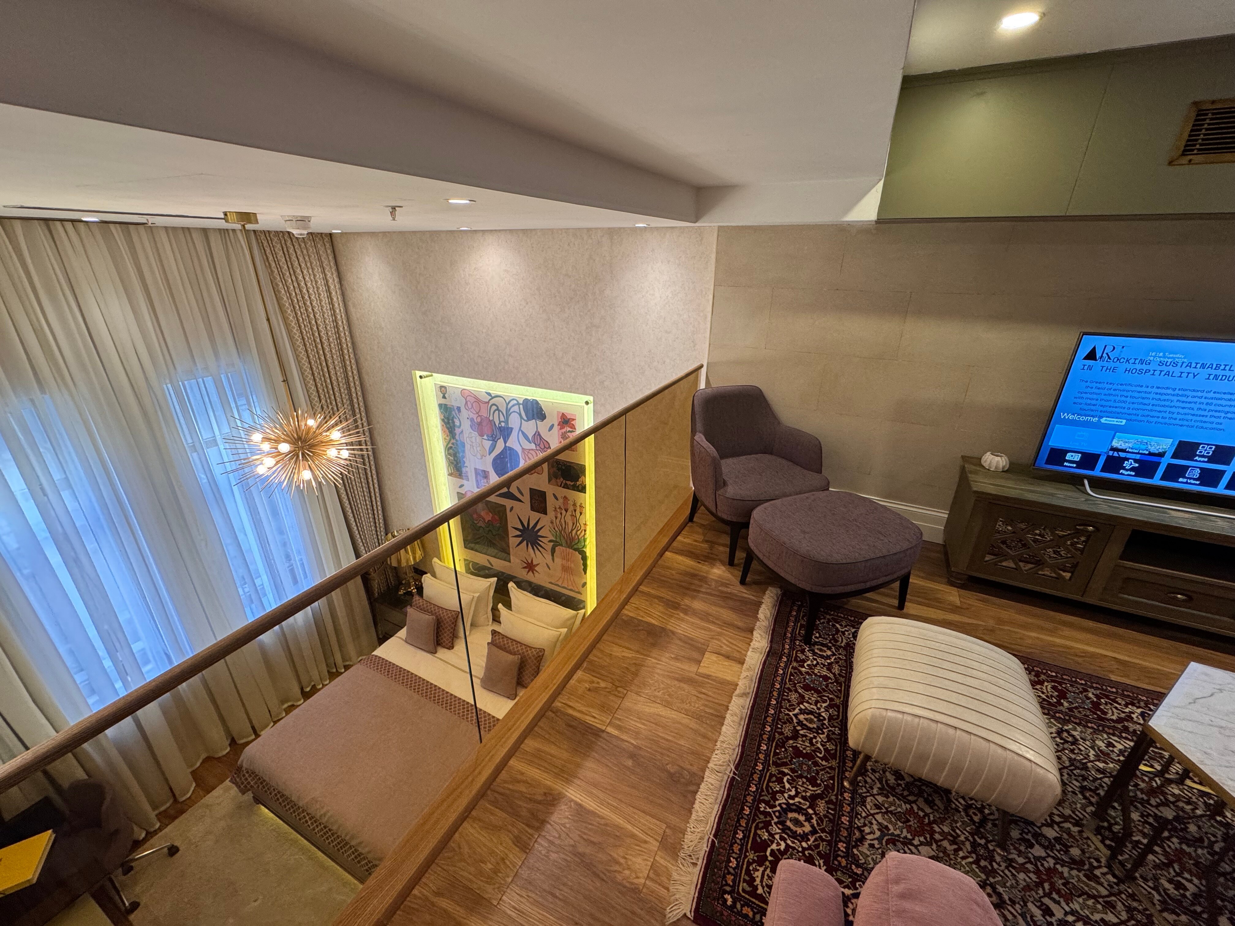 Фото Art Gallery Hotel