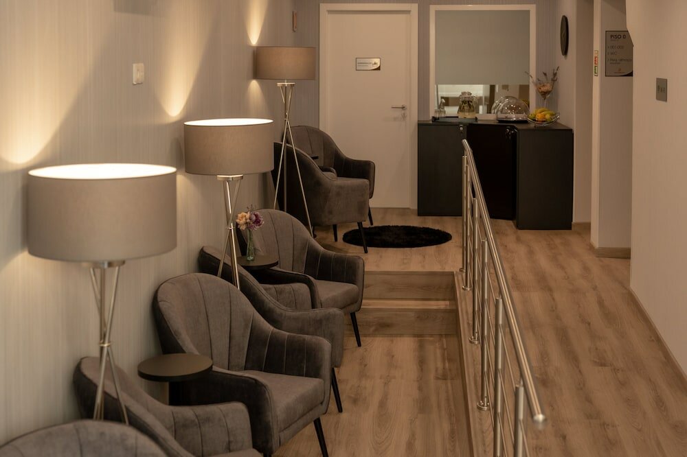 Фото Dinya Lisbon Hotel & Lounge Bar