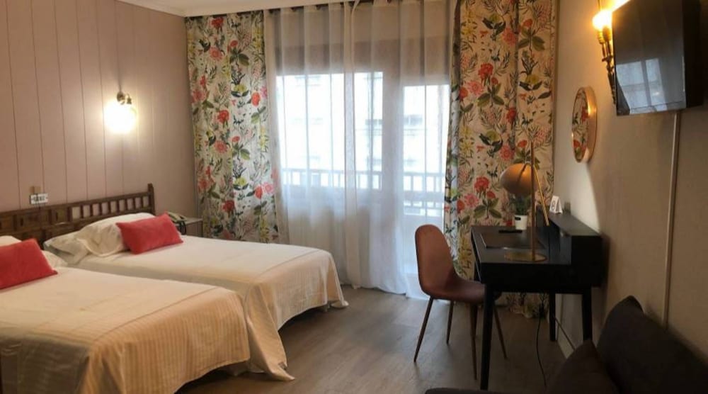 Фото Hotel Marqués de Santillana