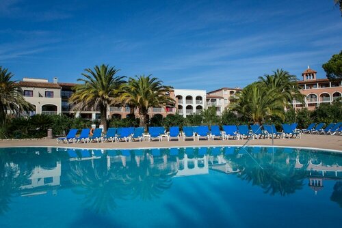 Гостиница Sowell Hôtels Saint Tropez в Гриме