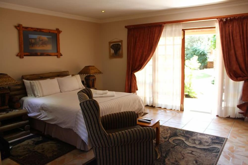 Фото Aark Guest Lodge