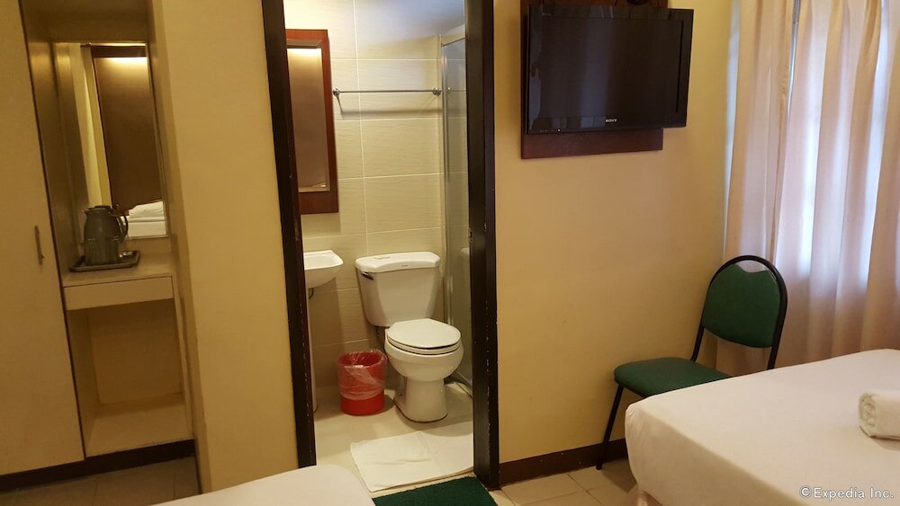 Фото Dumaguete Royal Suite Inn