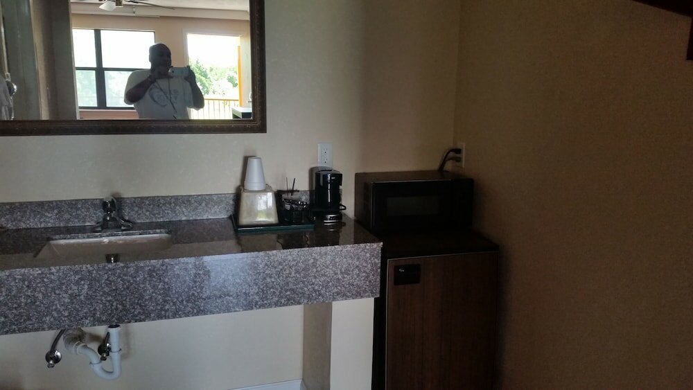 Фото The Heart of Texas Motel