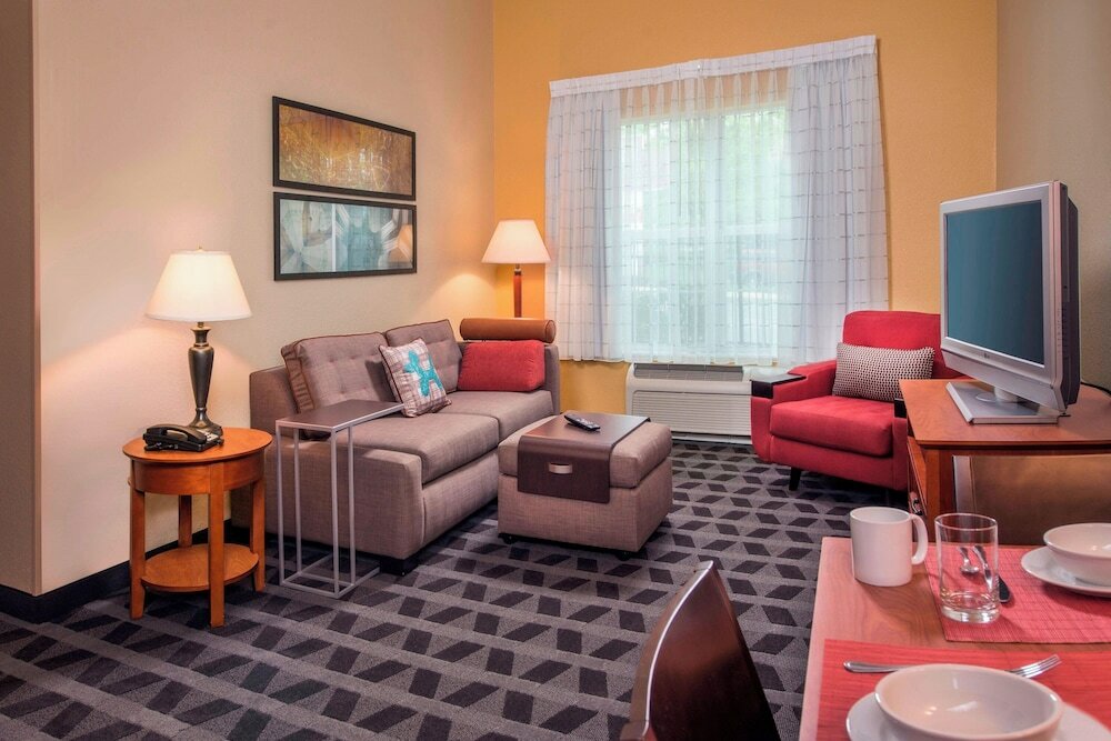 Фото Towneplace Suites by Marriott Clinton at Joint Base Andrews