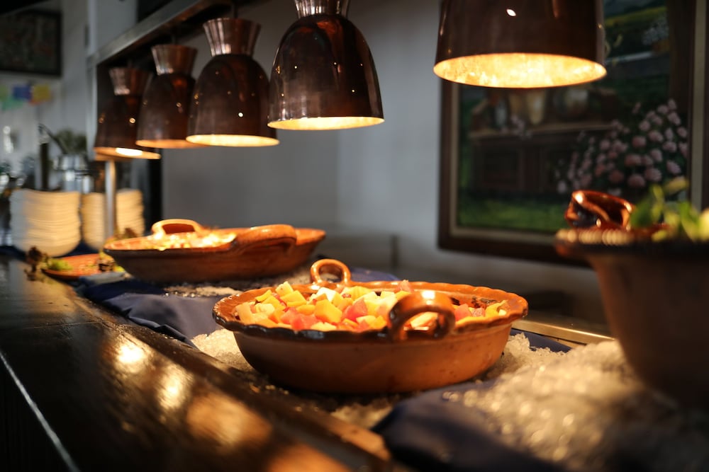 Фото Hotel Montetaxco