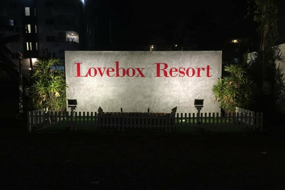 Hotel Love Box Resort, Earth, photo