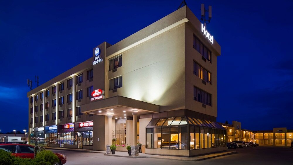 Фото Best Western Voyageur Place Hotel