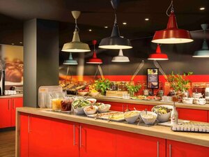 отель Ibis Budapest Heroes Square