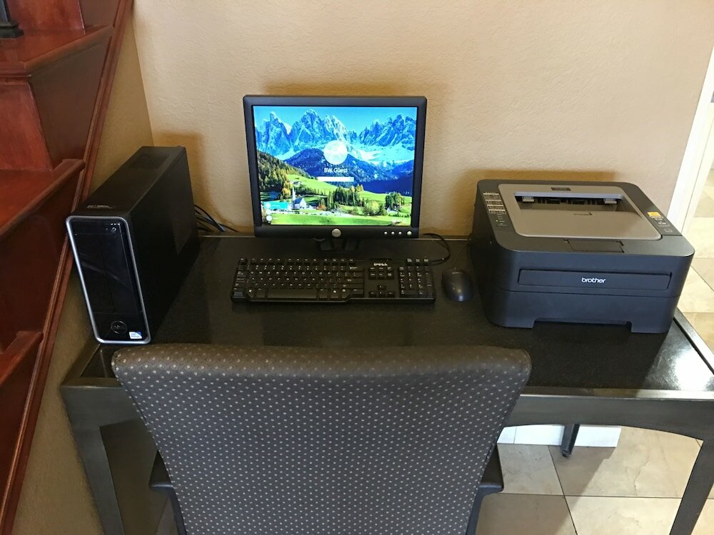 Фото Best Western Town & Country Lodge