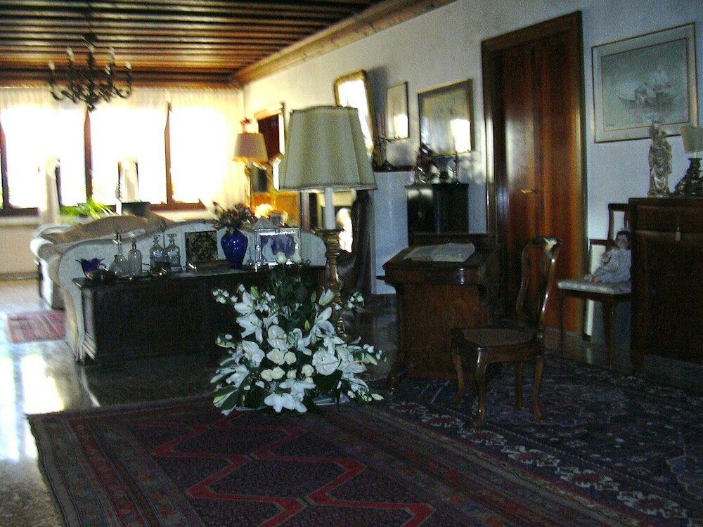 Фото At Home A Palazzo