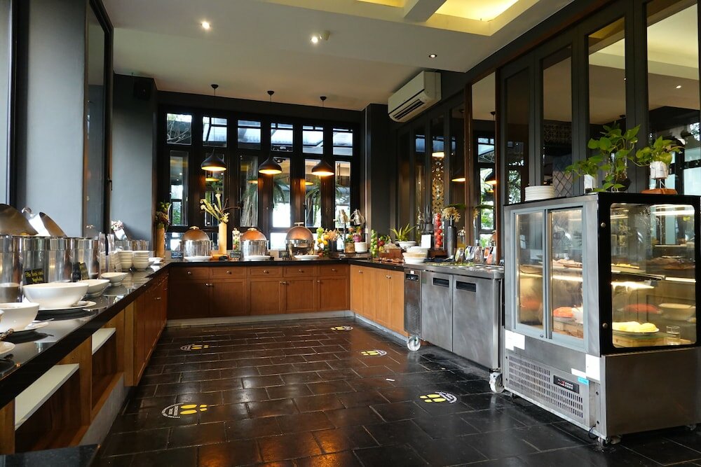 Фото Marine Beach Hotel Pattaya