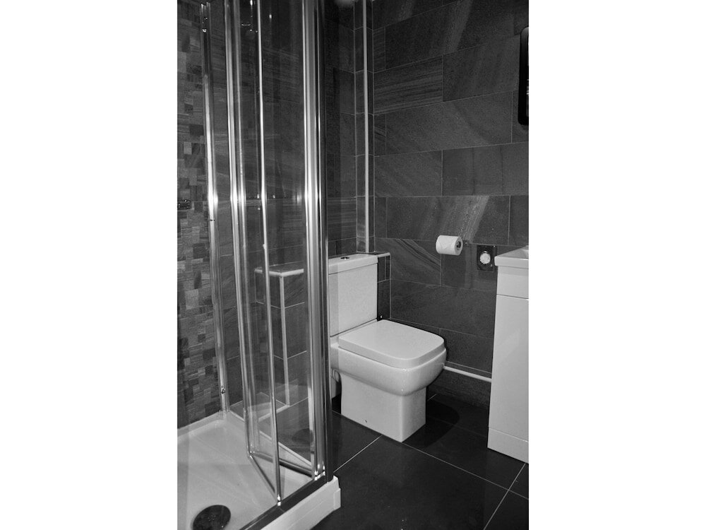 Фото The Coach Hotel