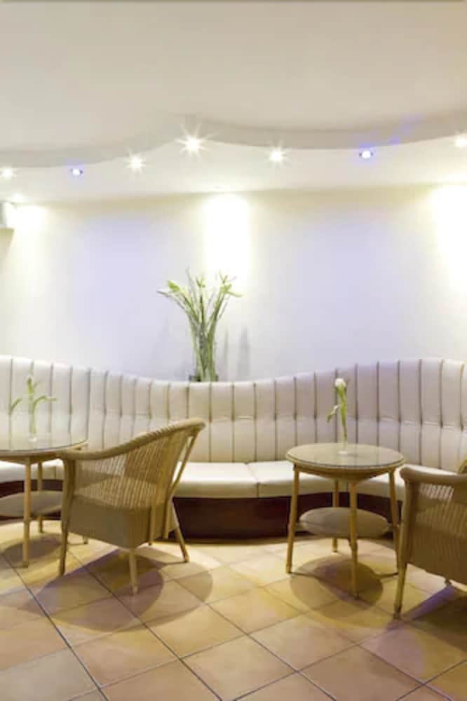 Фото Buchholz Downtown Hotel