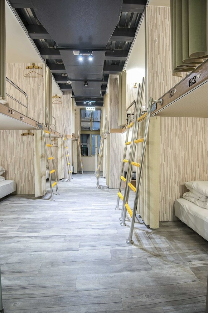 Фото Old Door Hostel & Bar