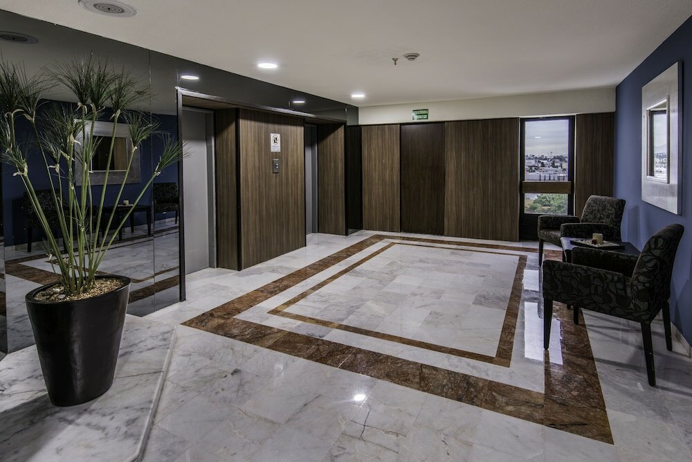 Фото Holiday Inn Guadalajara Expo