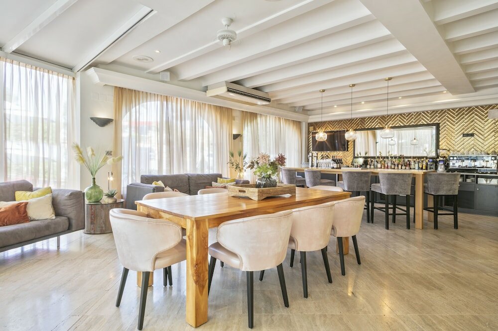 Фото Van Der Valk Hotel Barcarola