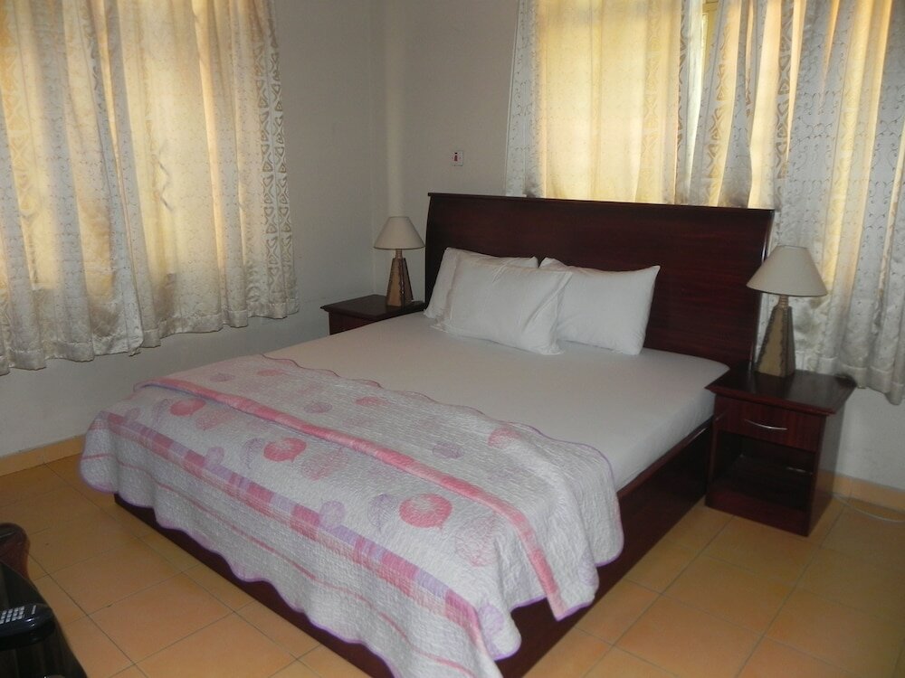 Фото Oriental Hotel North Legon