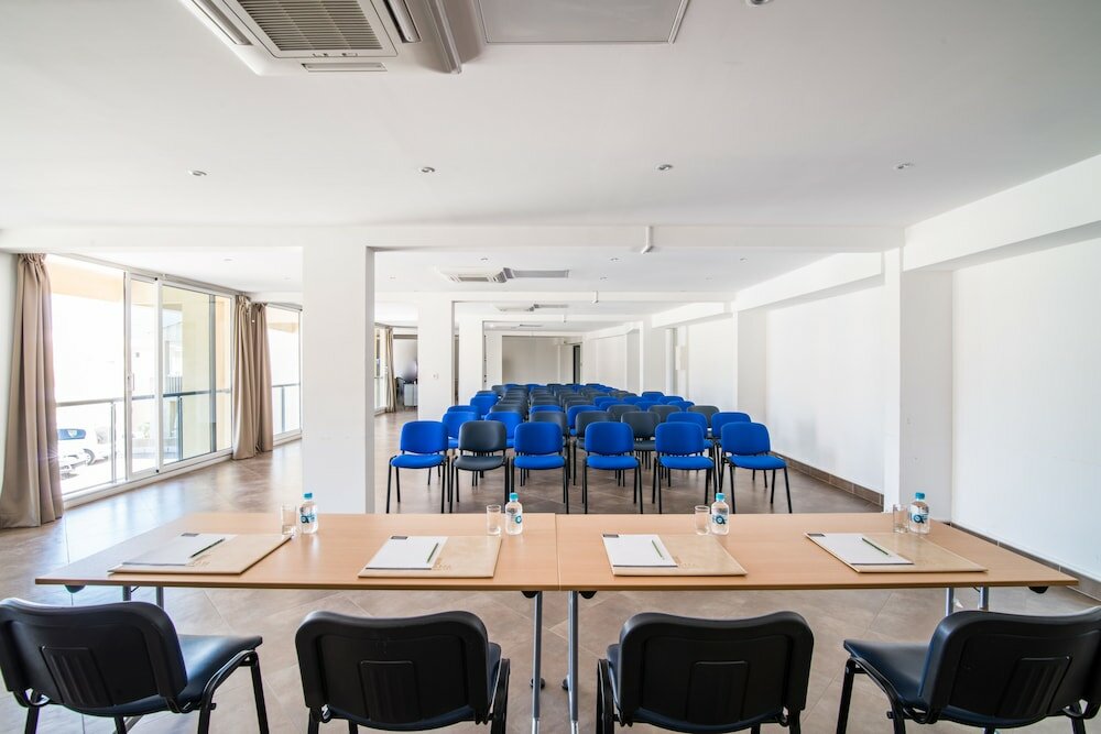 Фото Hotel Mariana