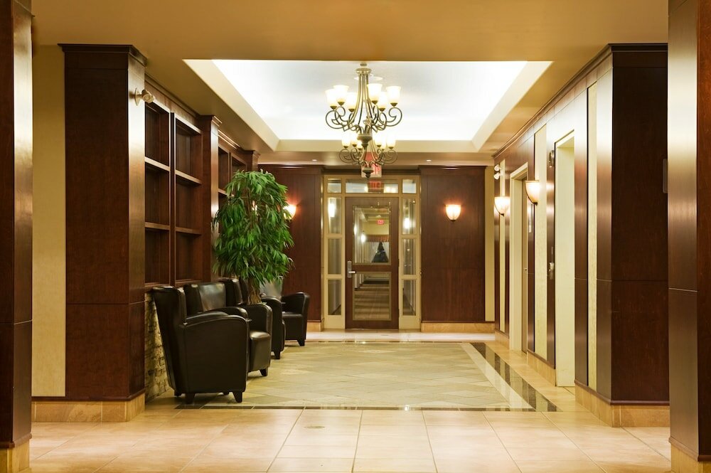 Фото Holiday Inn Hotel & Suites Lloydminster
