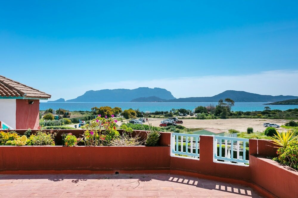 Фото Hotel Stefania Boutique Hotel by the Beach