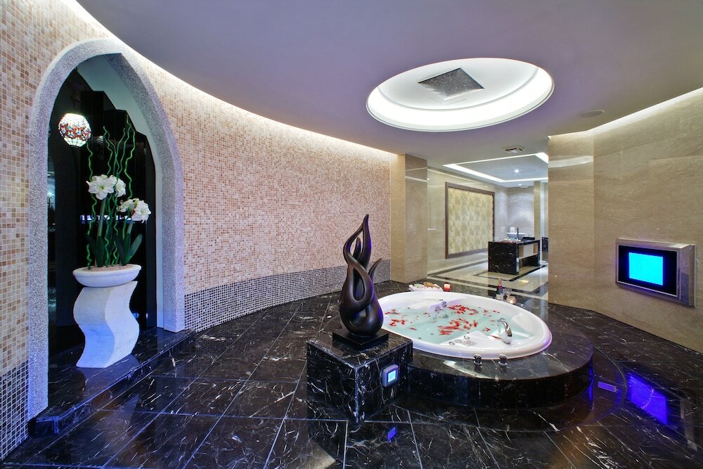 Фото Young Motel