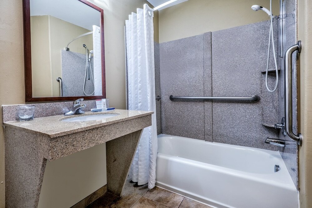 Фото Candlewood Suites Galveston, an Ihg Hotel