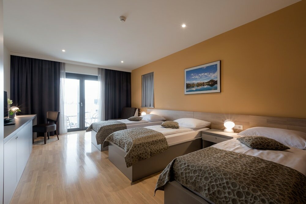 Фото Hotel Florjanckov Hram