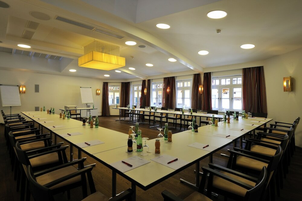 Фото Romantik Residenz Ferienwohnungen Hotel Im Weissen Rössl