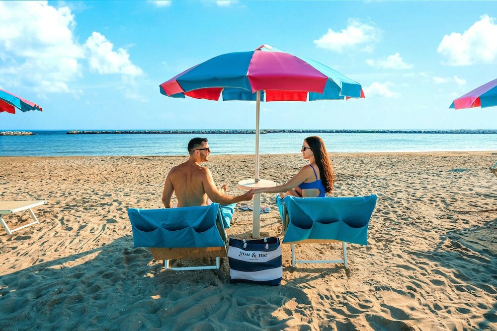 Фото You & Me Beach Hotel
