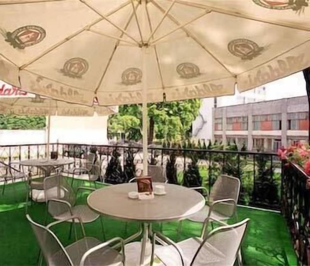 Фото отеля 5