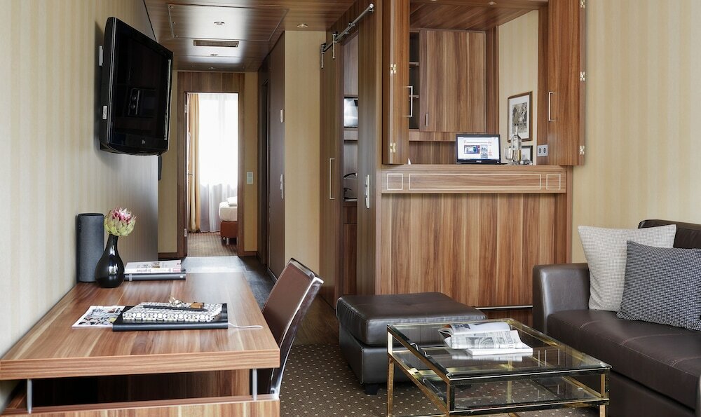 Фото Living Hotel Düsseldorf