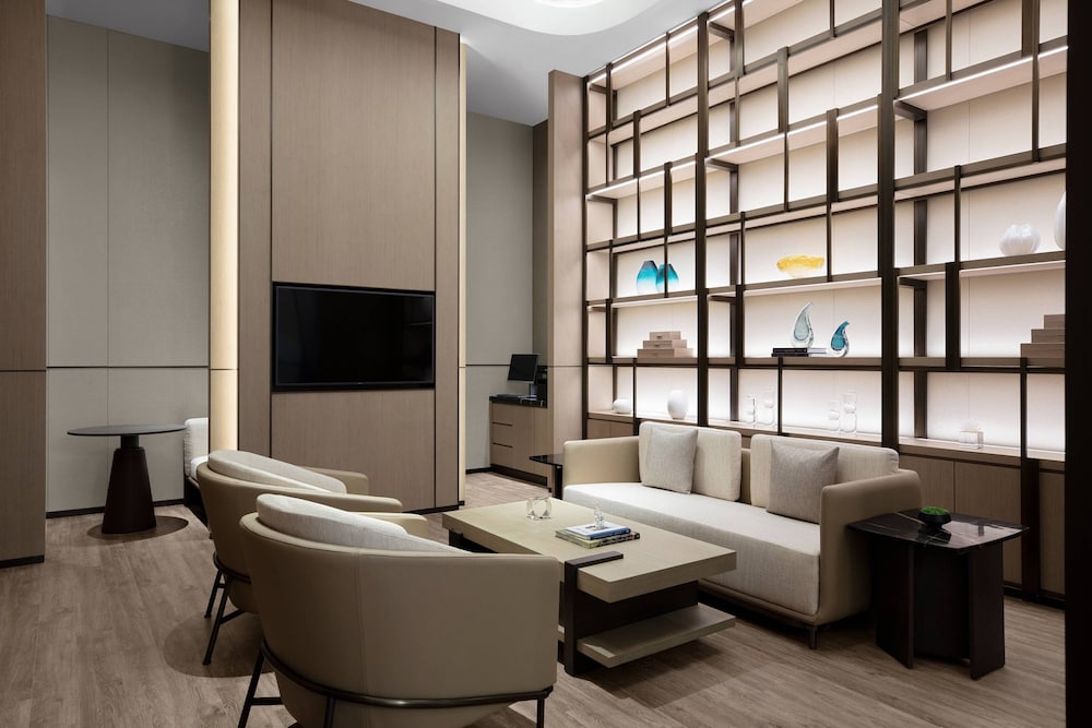 Фото Zhangjiagang Marriott Hotel