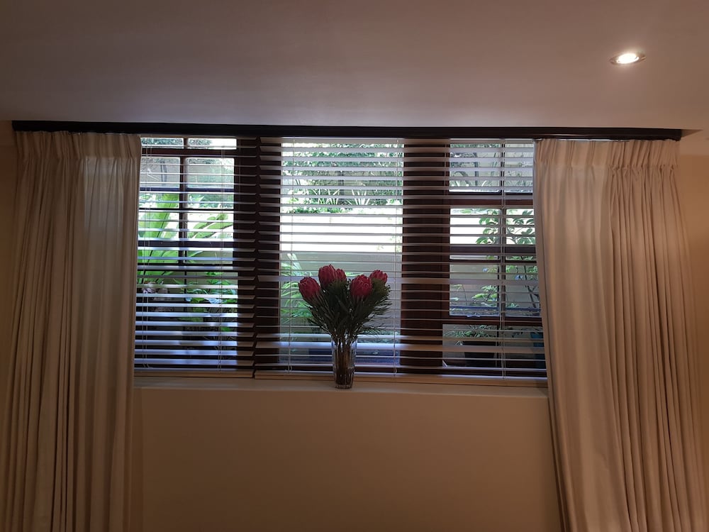 Фото Sundown Manor Guest House