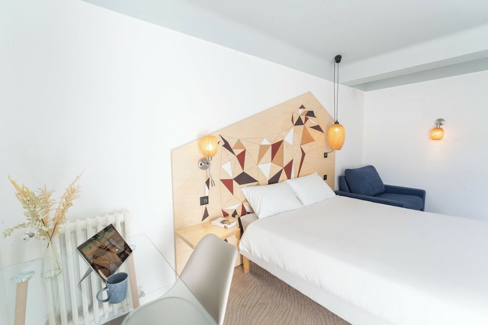 Фото Ibis Styles Centre Niort Hotel