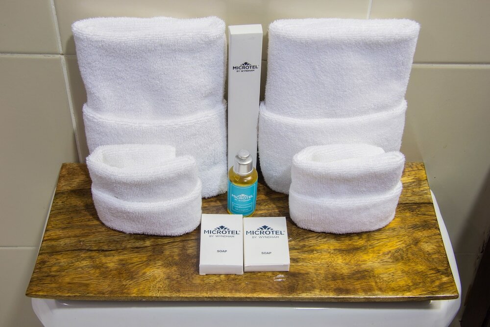 Фото Microtel by Wyndham Mall of Asia