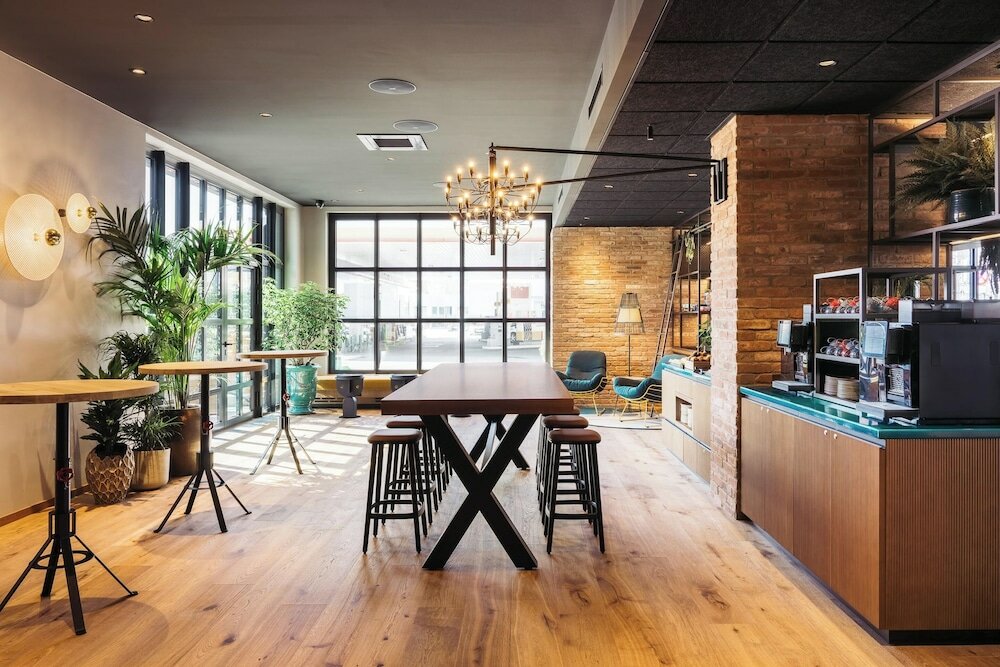 Фото Hotel Schani Uno City