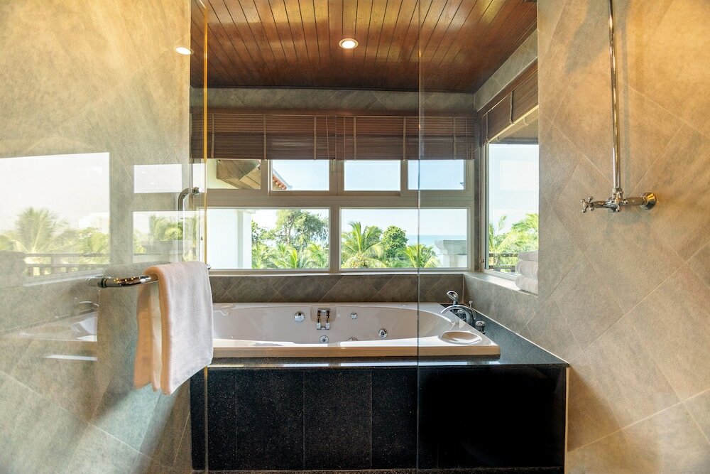 Фото Avalon Beach Resort