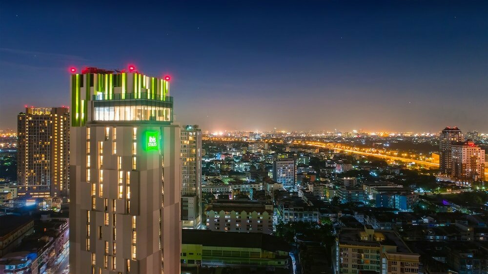 Hotel Ibis Styles Bangkok Sukhumvit Phra Khanong, Bangkok, photo