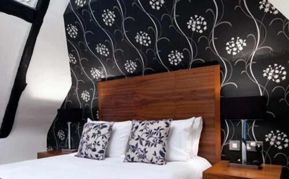 Фото The Boleyn Hotel