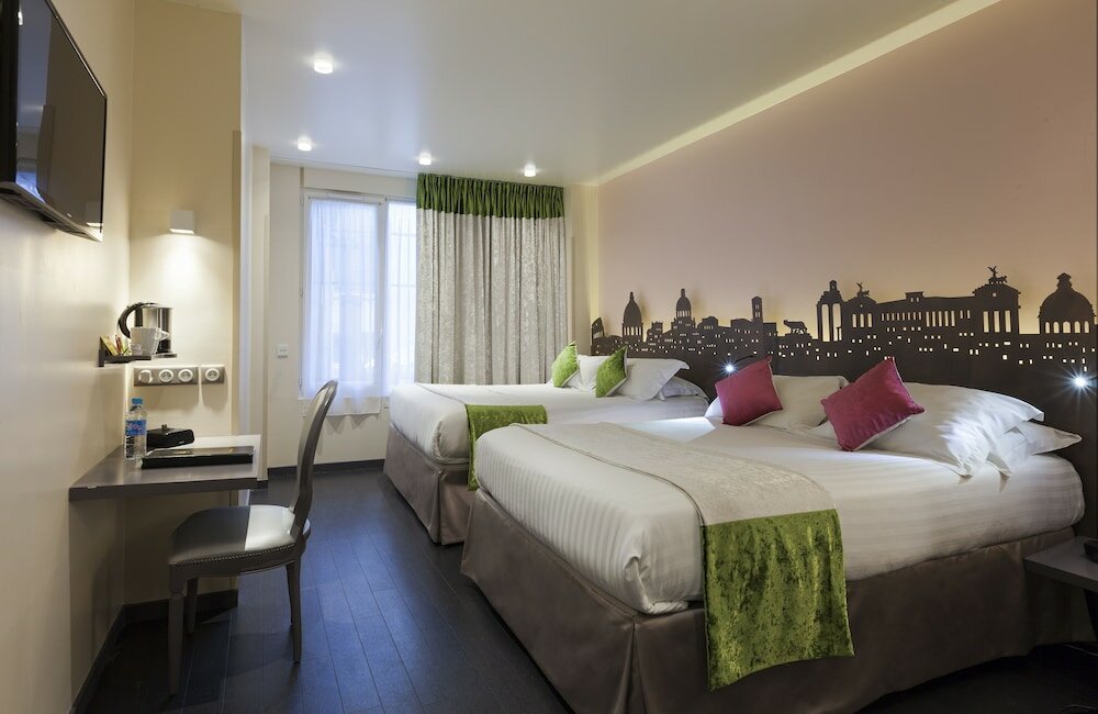 Фото отеля 2