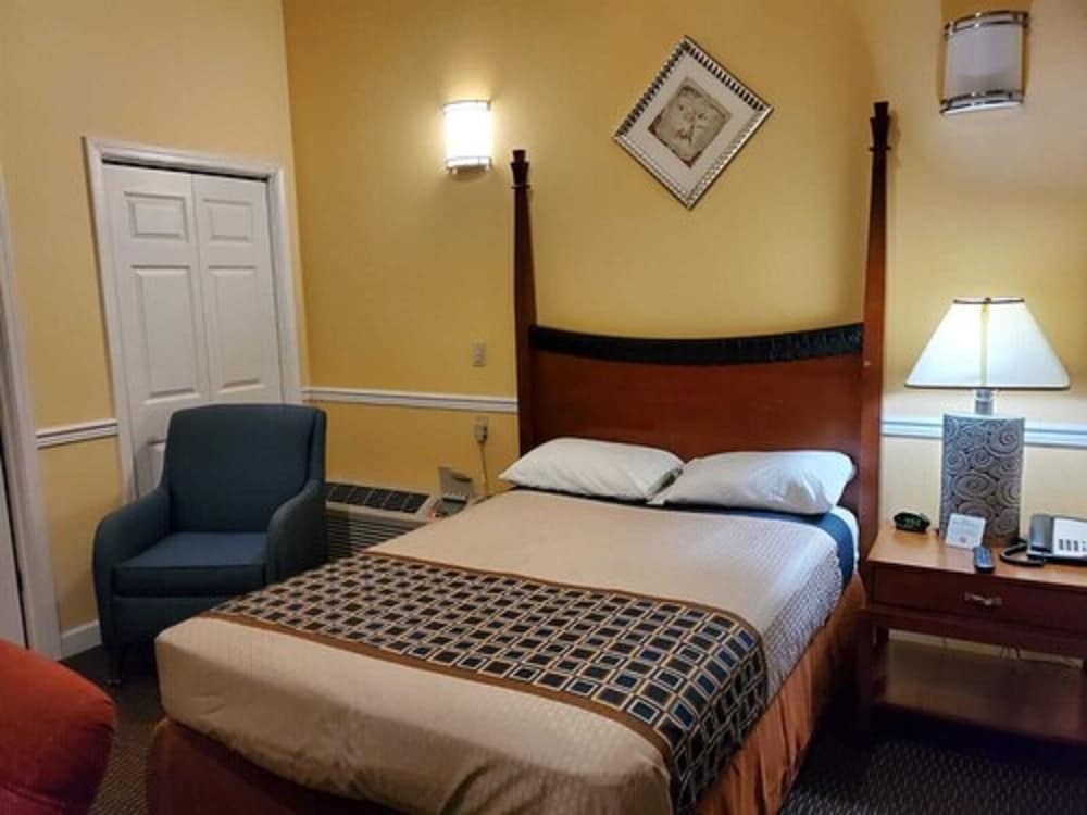 Фото Budget Inn Williamsport