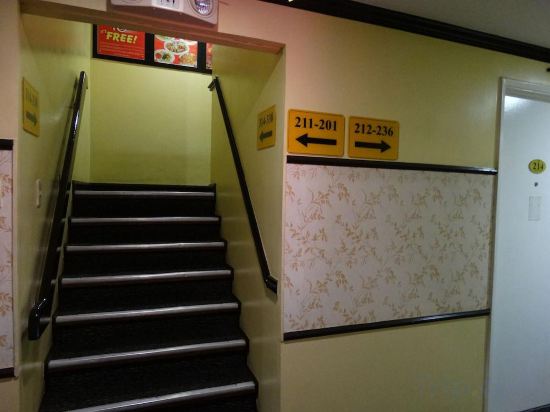 Фото Hotel Sogo Quirino Motor Drive Inn