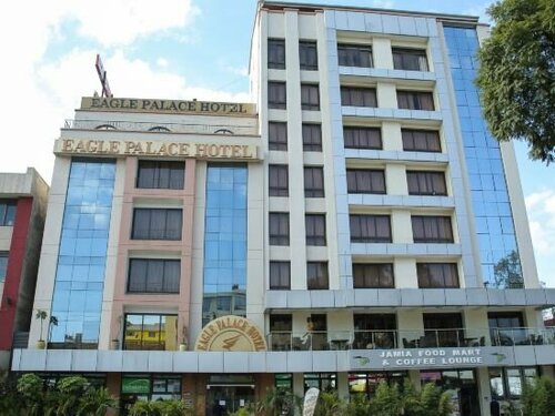 Гостиница Eagle Palace Hotel в Накуру