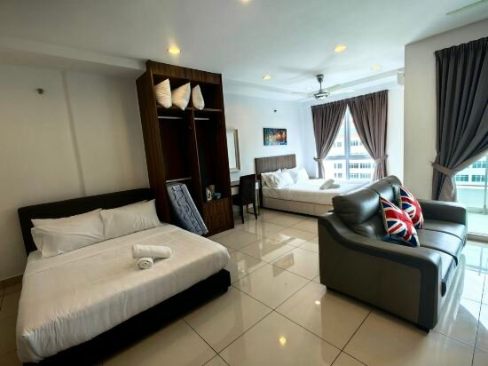 Apartments Mansion One by Ls Staycation, George Town, photo