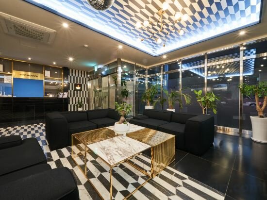 Фото отеля 2