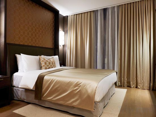 Фото Crown Park Hotel