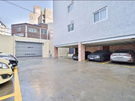 Фото Changwon Jinhae Almond Hotel