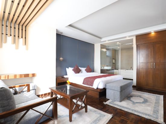 Фото Apex Business Hotel